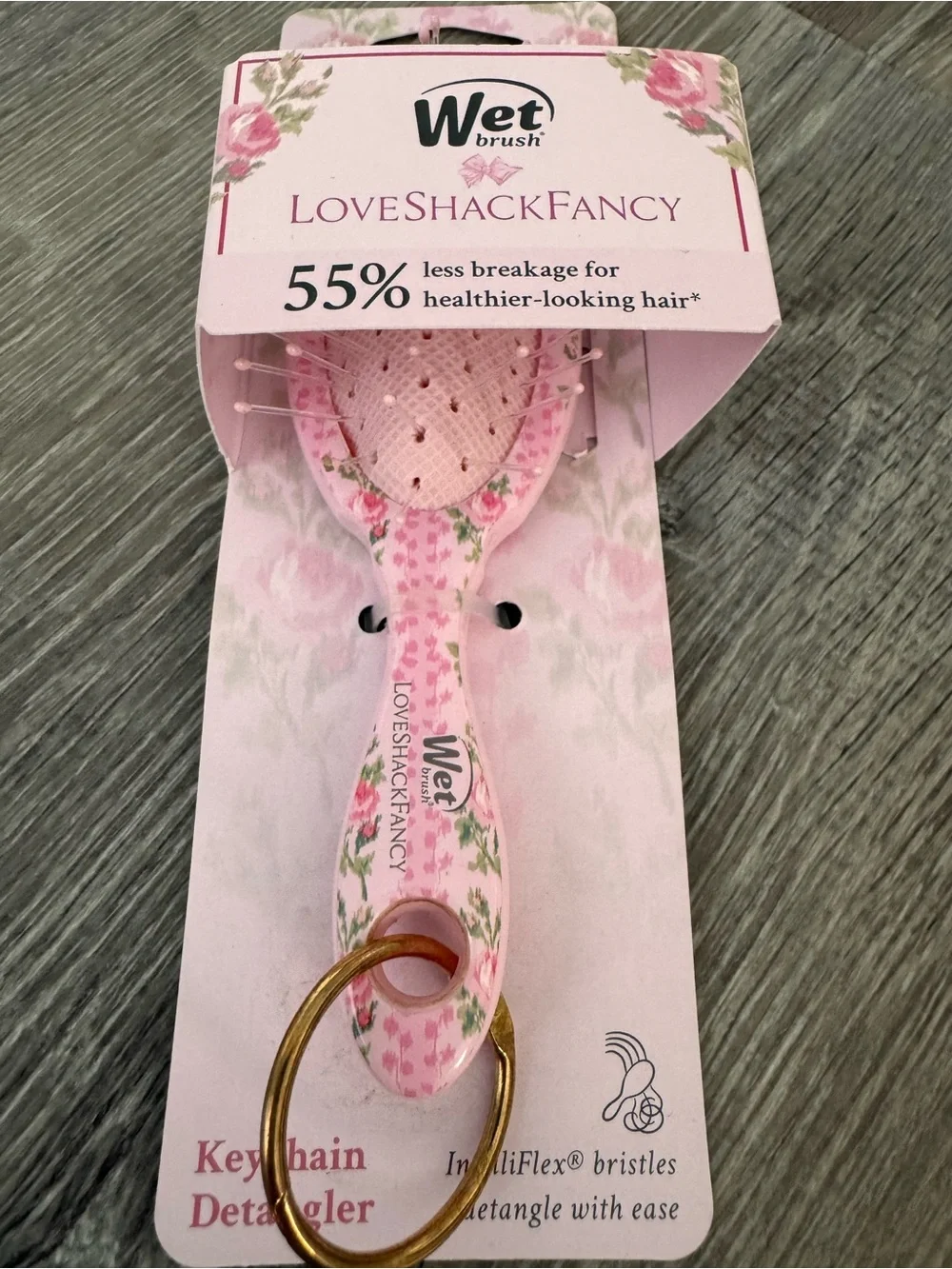 🌸🌺LoveShackFancy × WetBrush Blooming Heirloom Keychain Brush Strawberry Macaroon